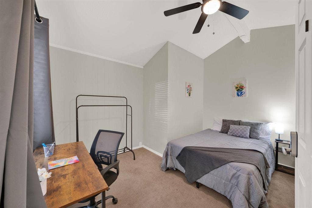 8 BR in Duncanville