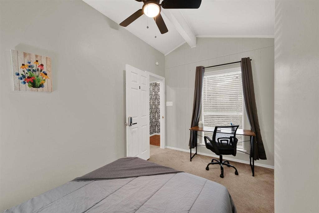 8 BR in Duncanville