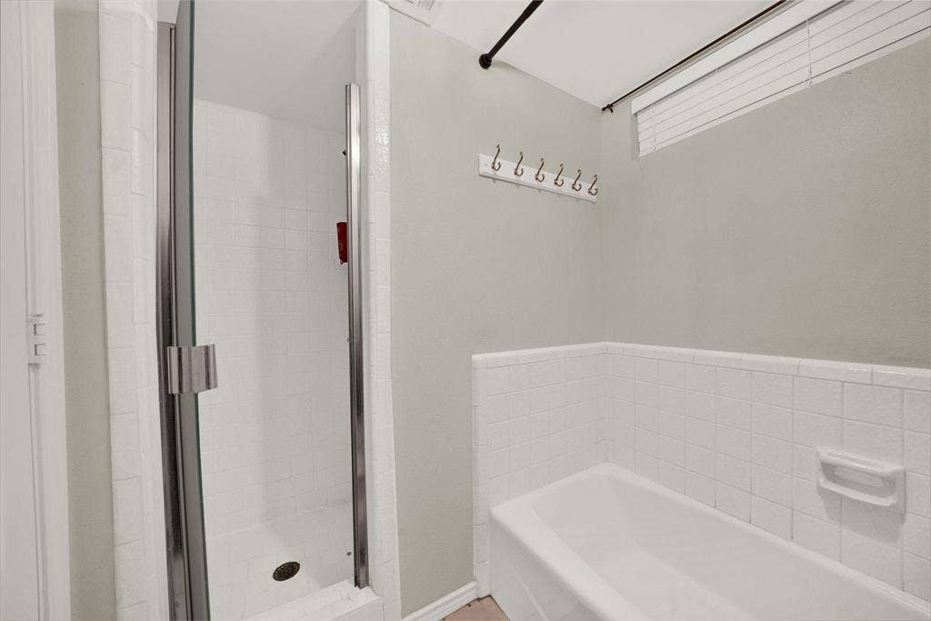 8 BR in Duncanville