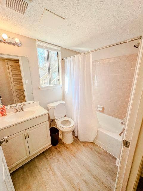 7 BR in Ellenwood