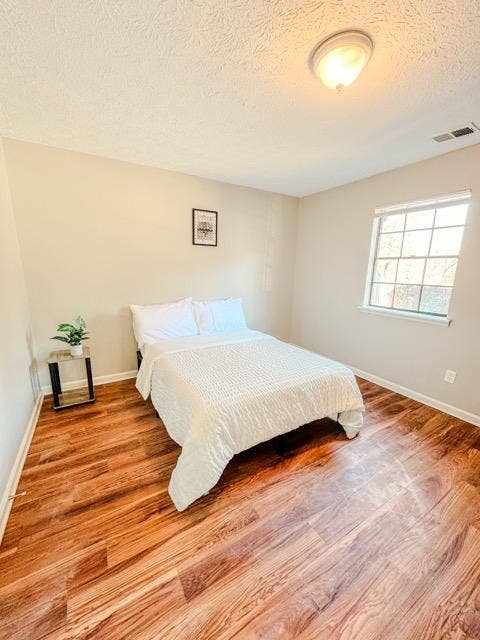 7 BR in Ellenwood
