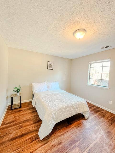 7 BR in Ellenwood