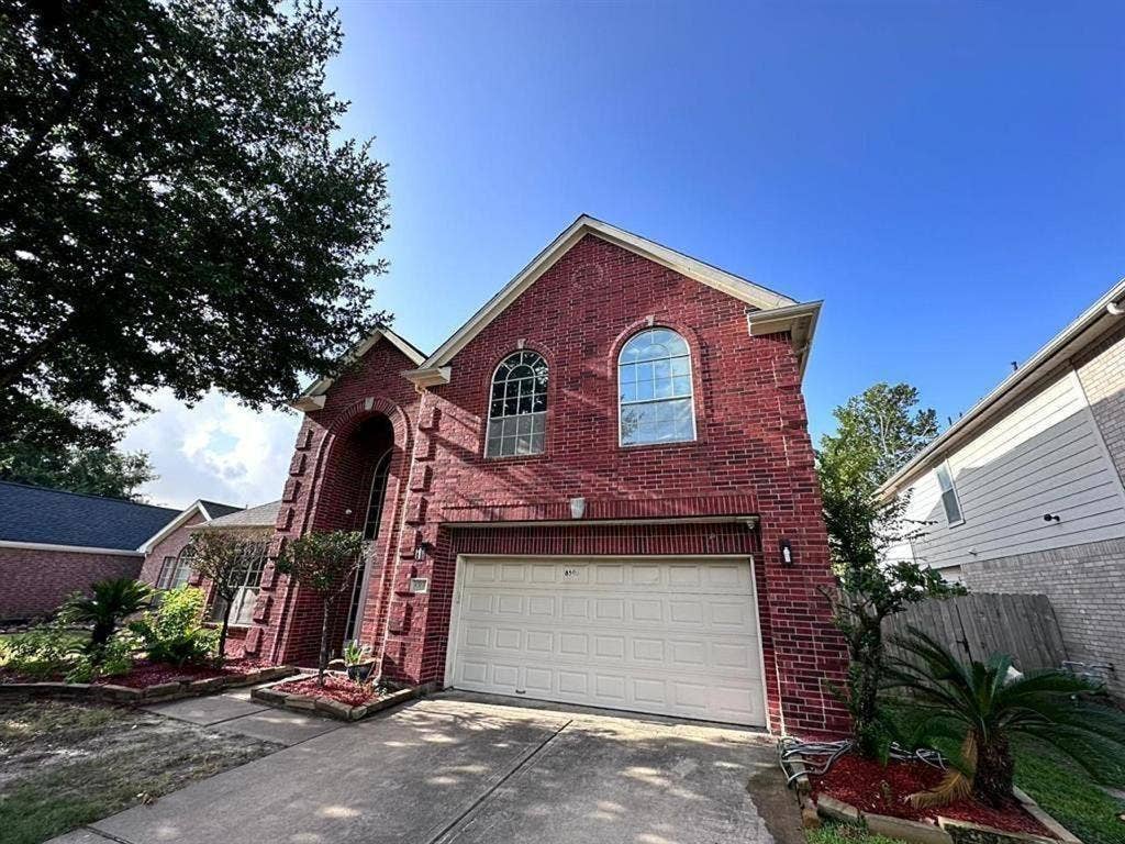 3 BR in Houston
