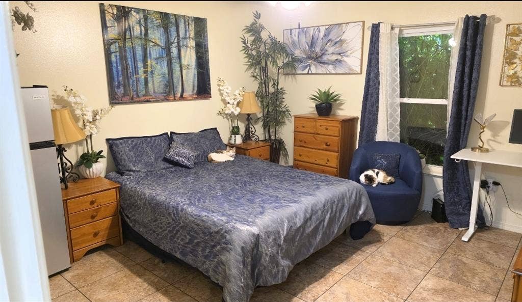 Nice furnished room for FEMALE