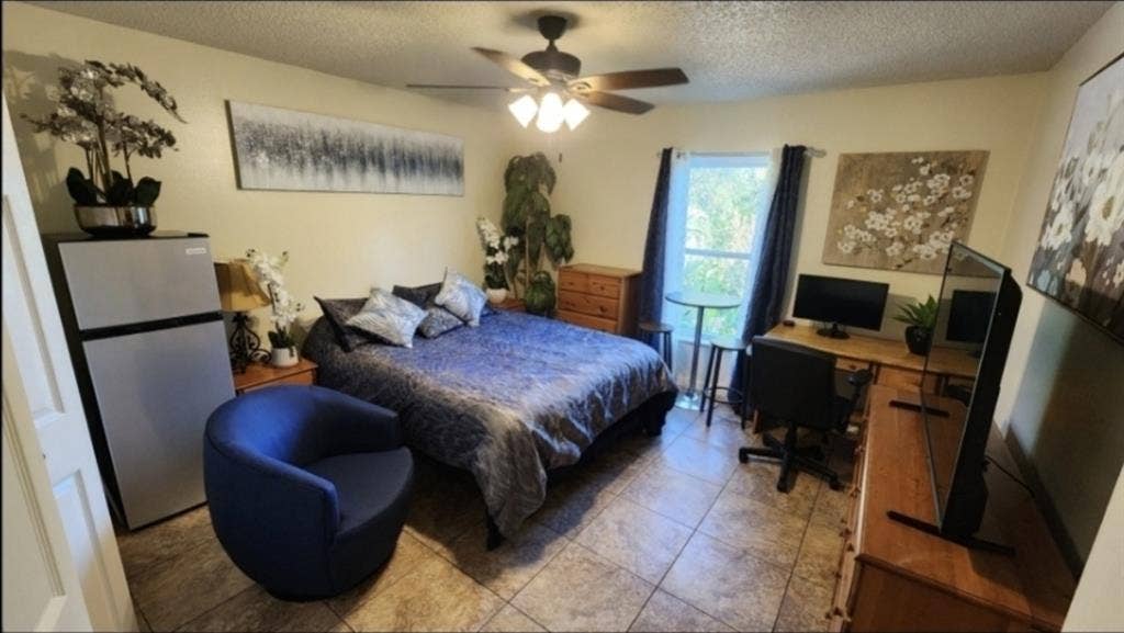 Nice furnished room for FEMALE