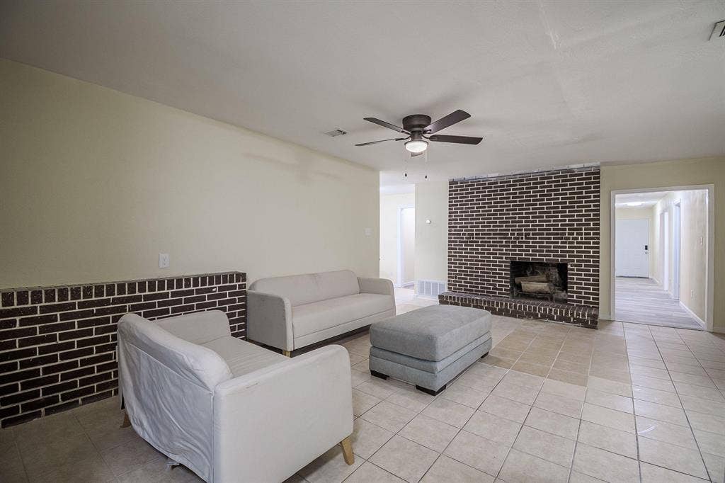 10 BR in Dallas