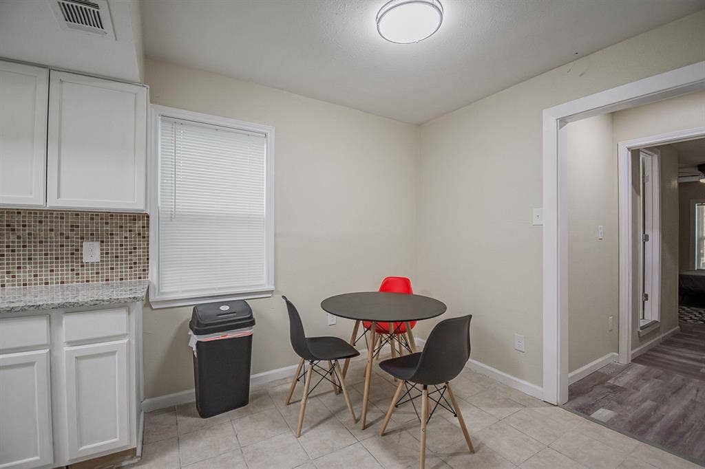 10 BR in Dallas