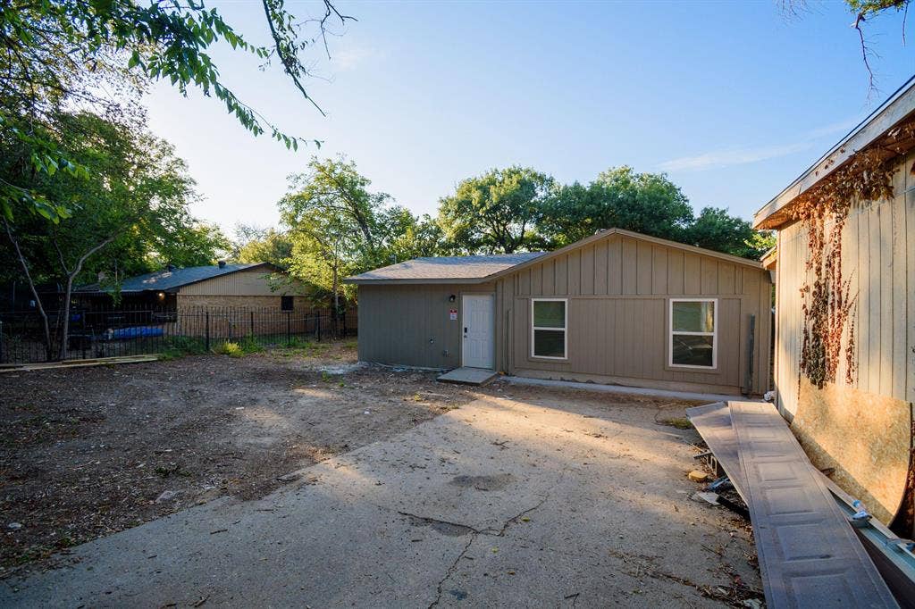 10 BR in Dallas