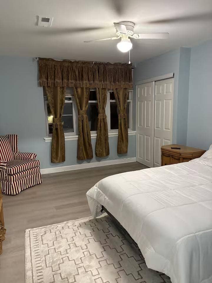 5 BR in Philadelphia
