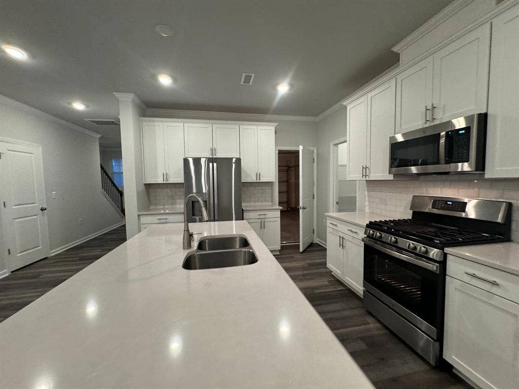 4 BR in Morrisville