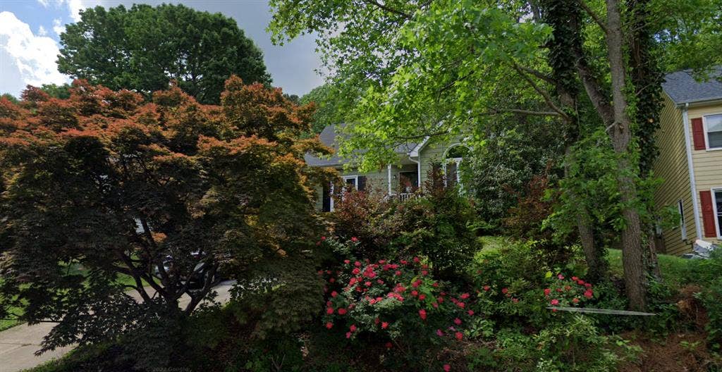 3 BR in Cary
