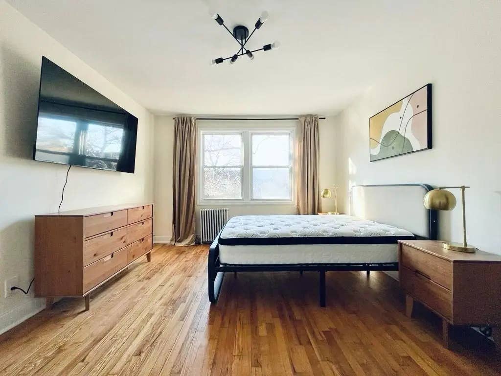 Room for Student or Professional