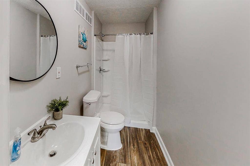 9 BR in Ellenwood