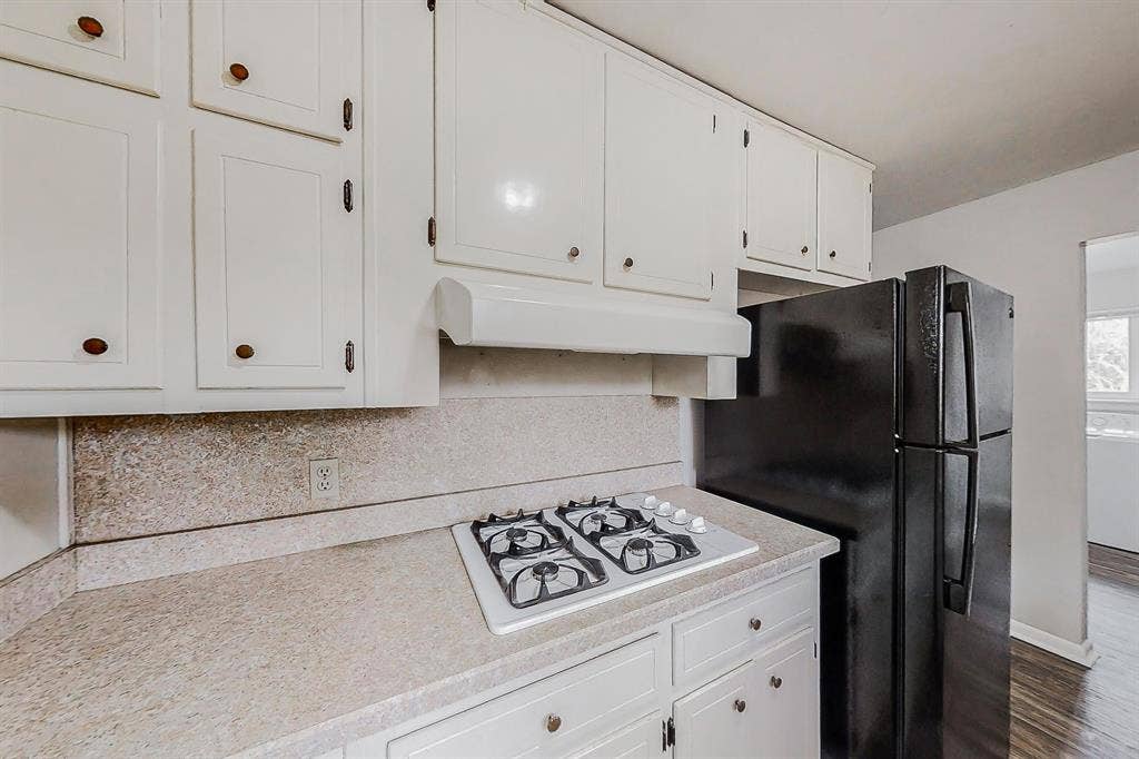 9 BR in Ellenwood