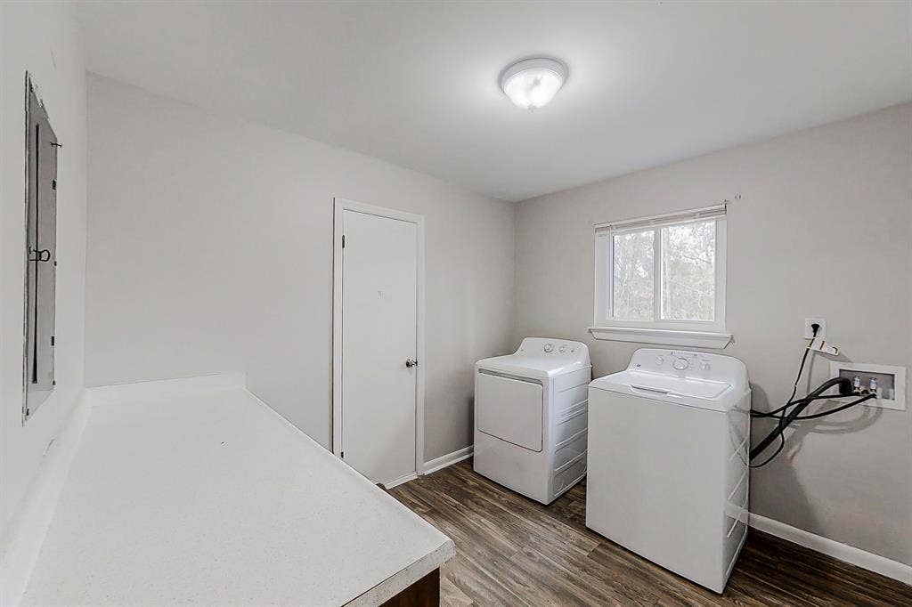 9 BR in Ellenwood