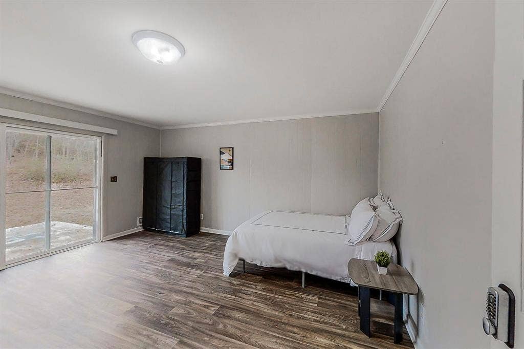 9 BR in Ellenwood