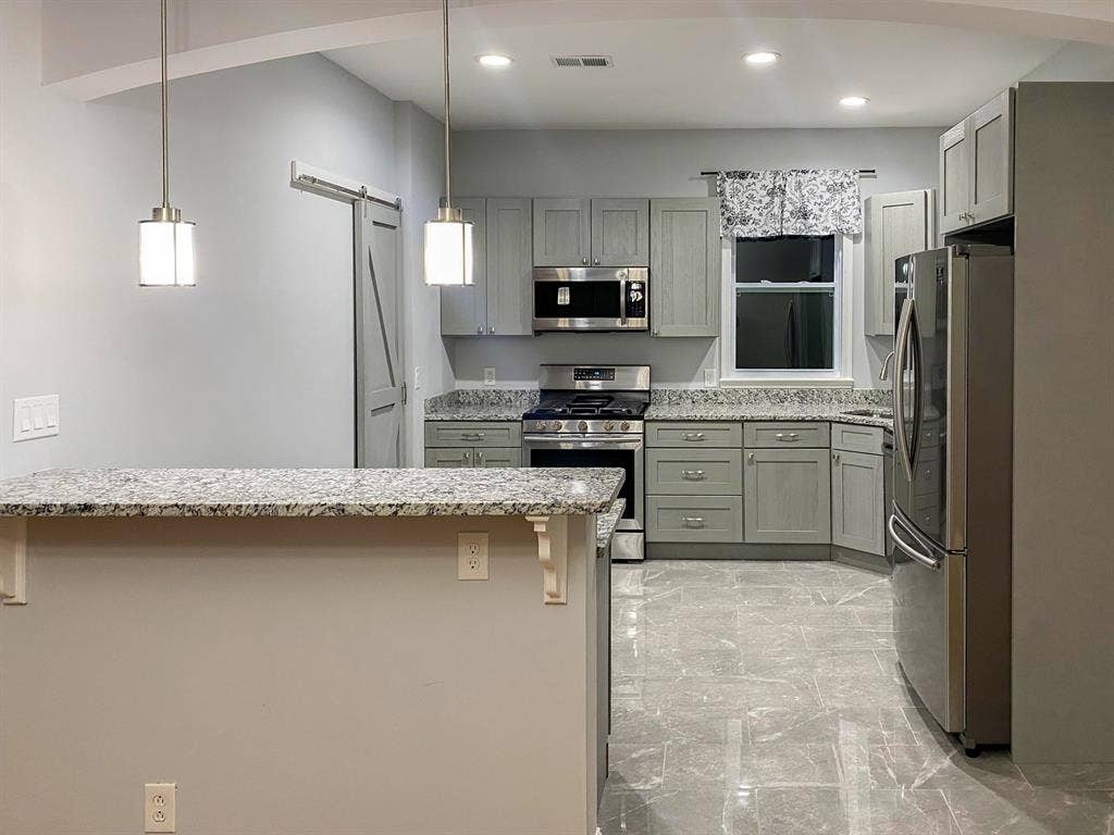 6 BR in Baltimore