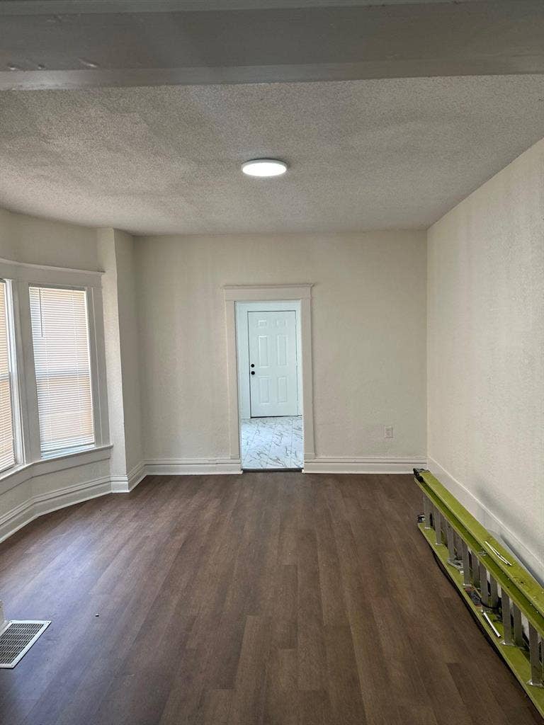 7 BR in Kansas City