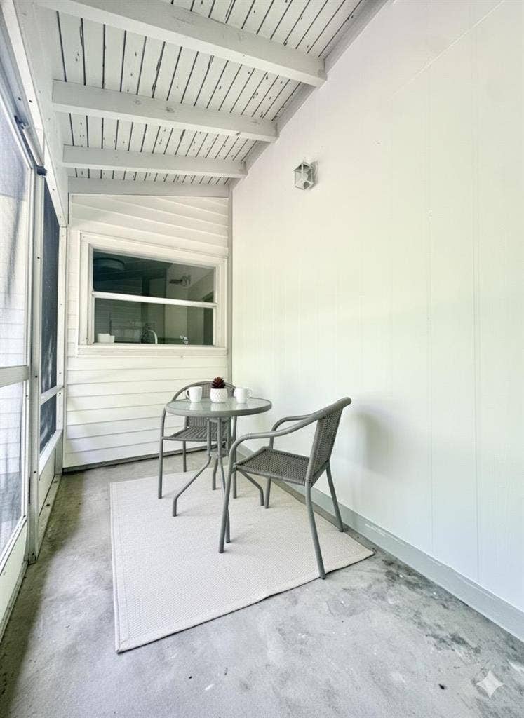 5 BR in Spring Hill