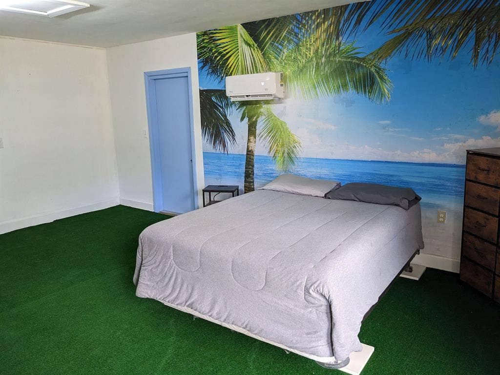 4 BR in Temple Terrace