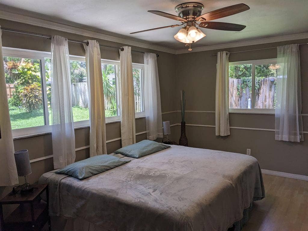 4 BR in Temple Terrace