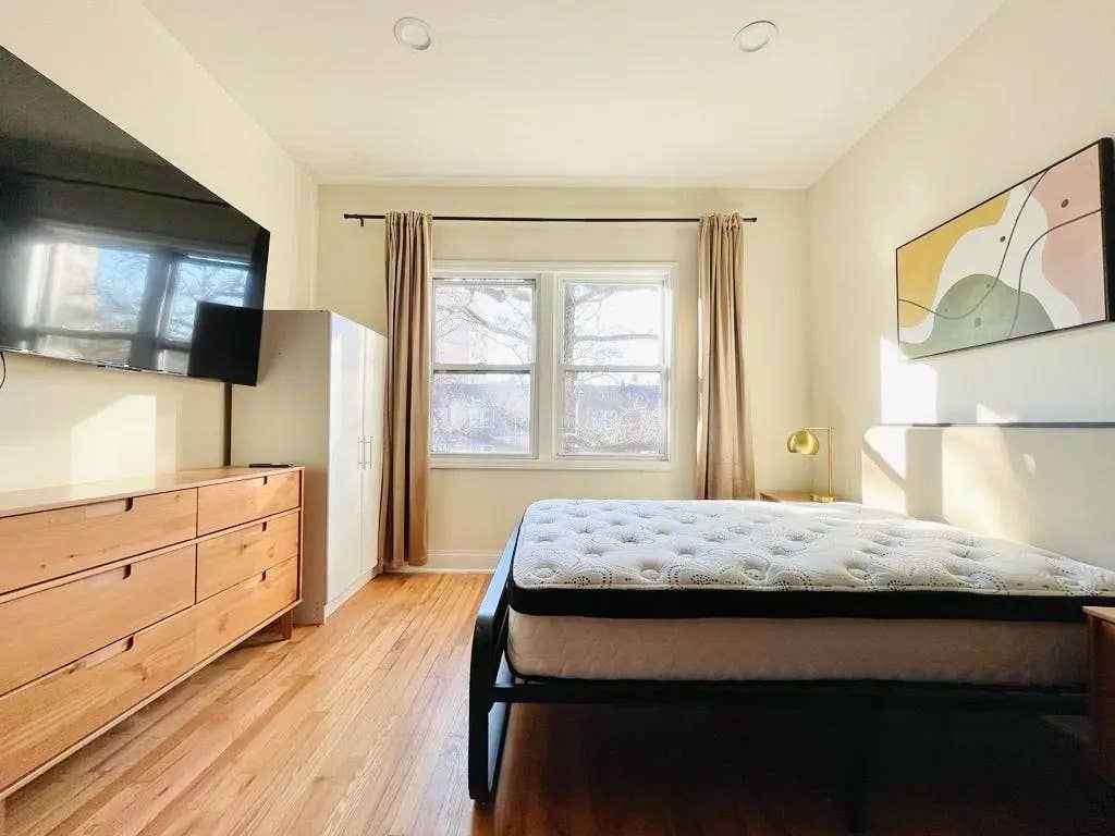 Room for Student or Professional