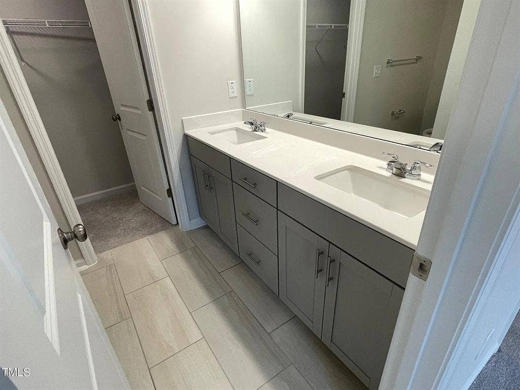 3 BR in Morrisville