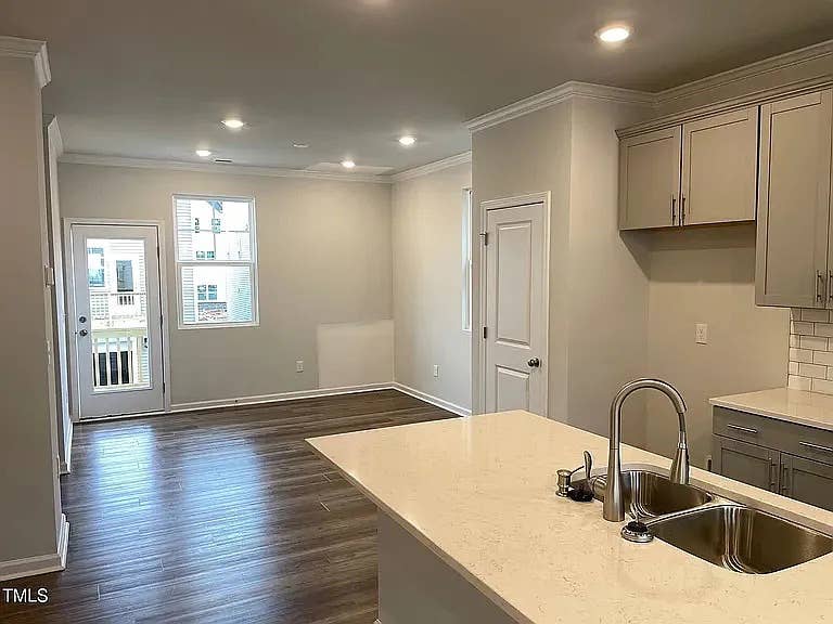 3 BR in Morrisville