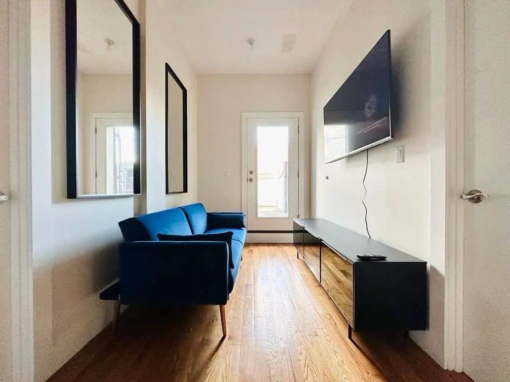 Room for Student or Professional