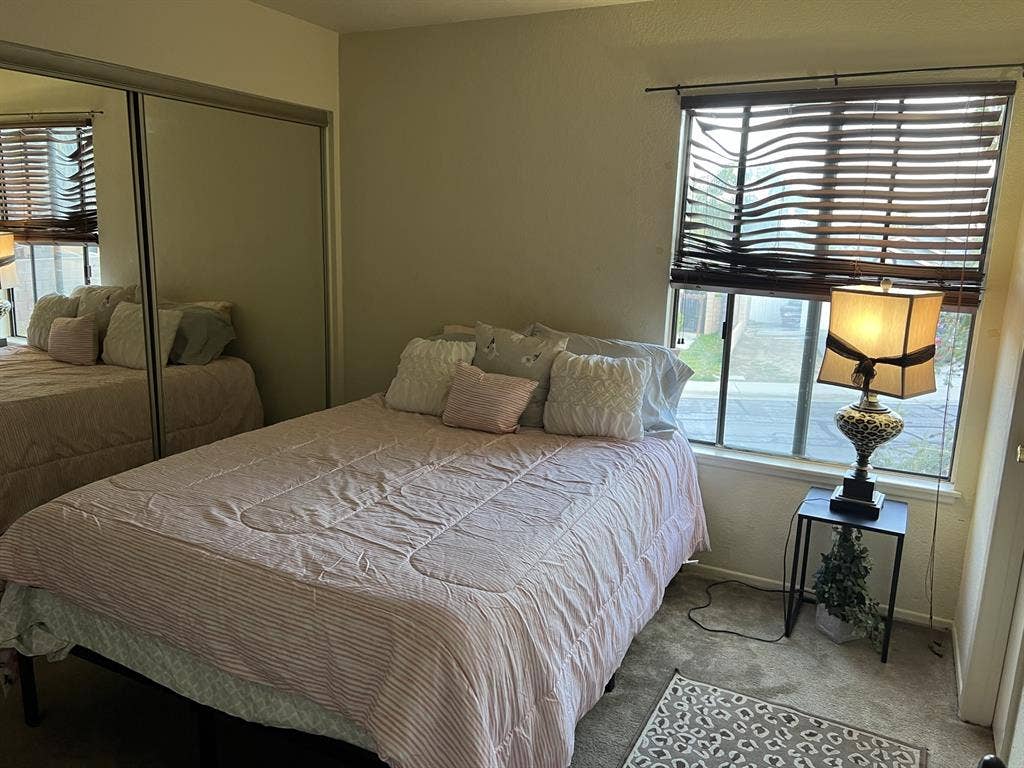 Room for Rent - Move in Special
