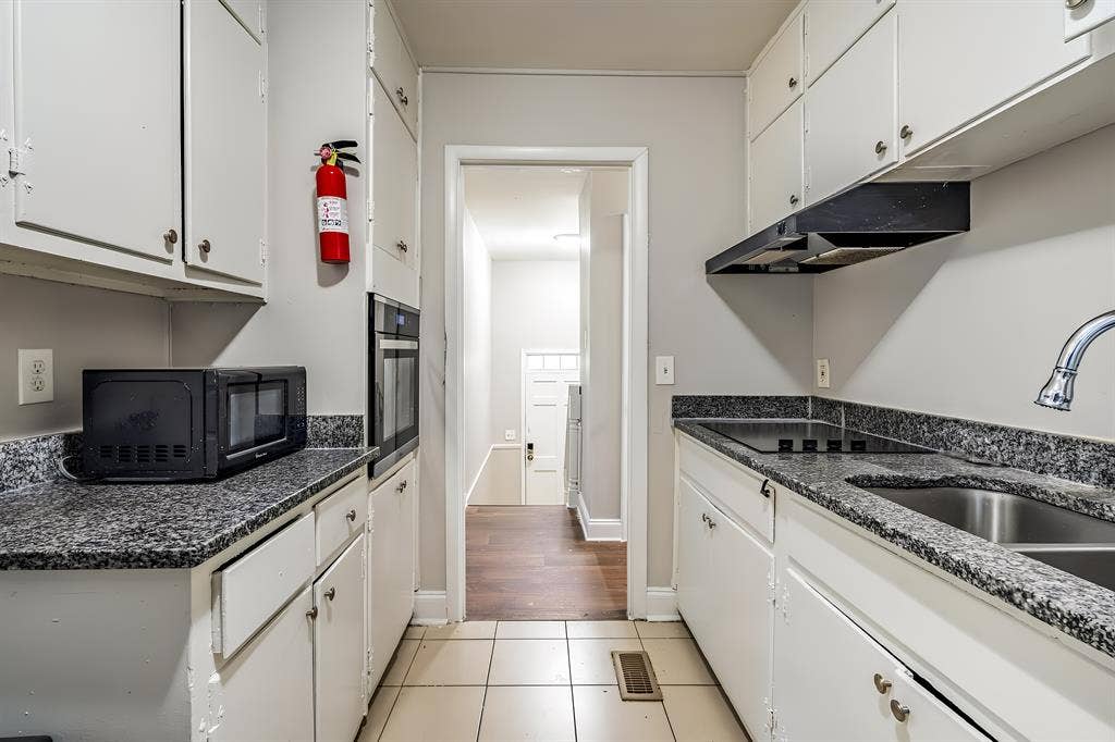 8 BR in Jonesboro