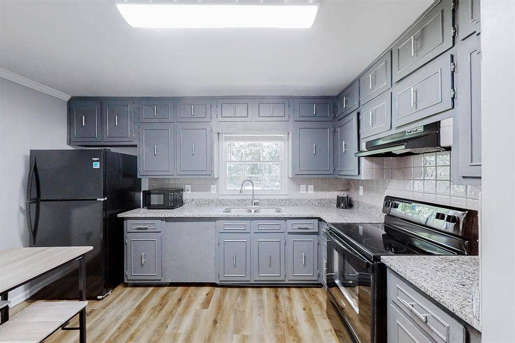 9 BR in Decatur