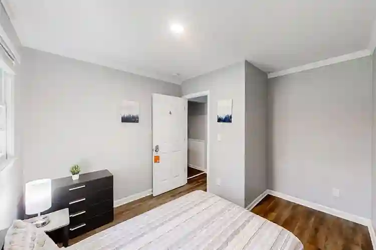 9 BR in Decatur