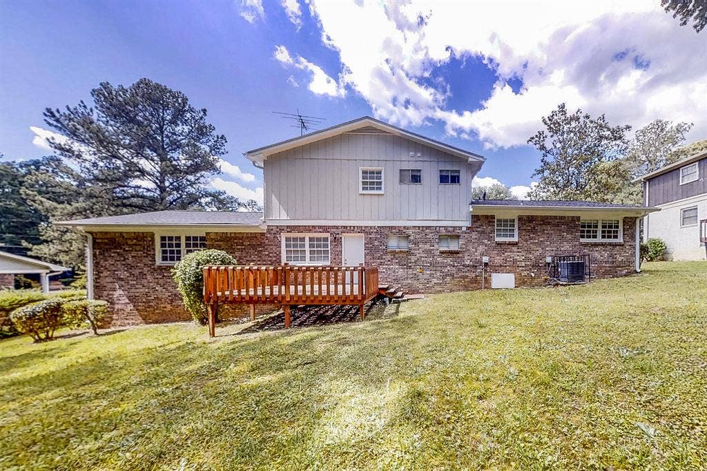 9 BR in Decatur