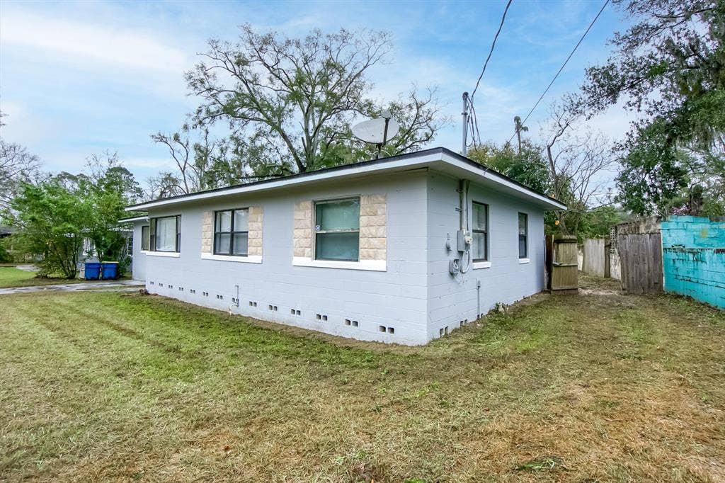 7 BR in Jacksonville