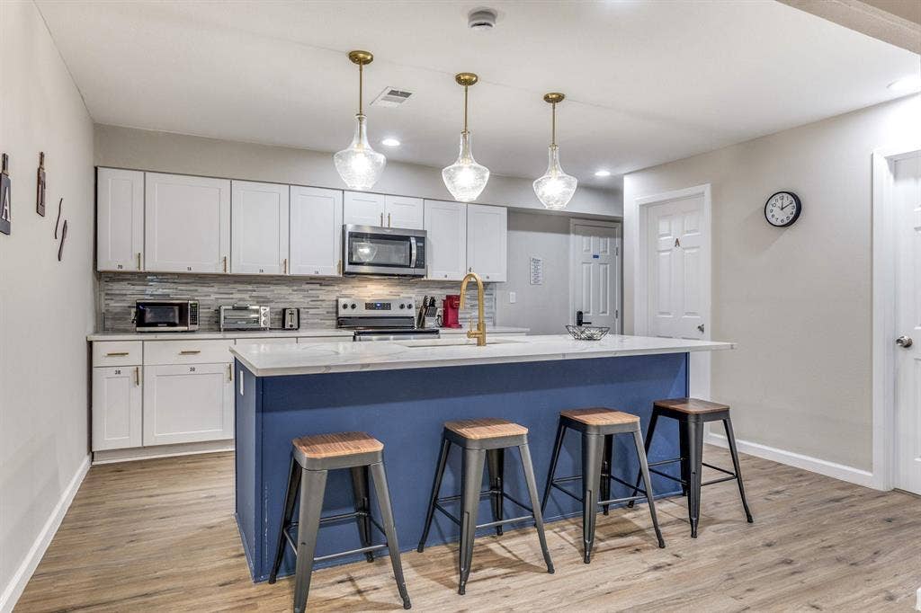13 BR in Dallas