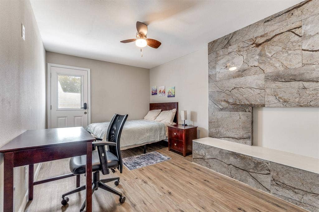 13 BR in Dallas