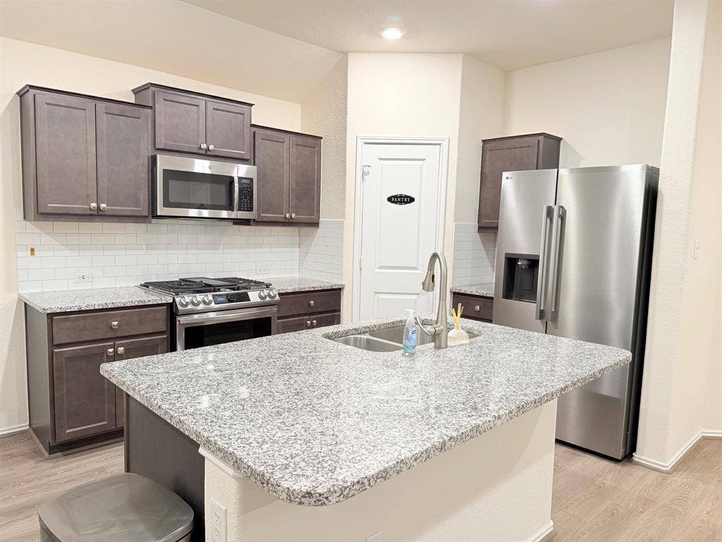 3 BR in Pflugerville