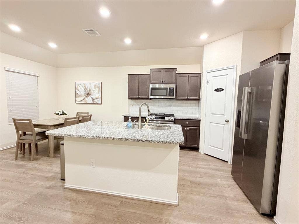 3 BR in Pflugerville