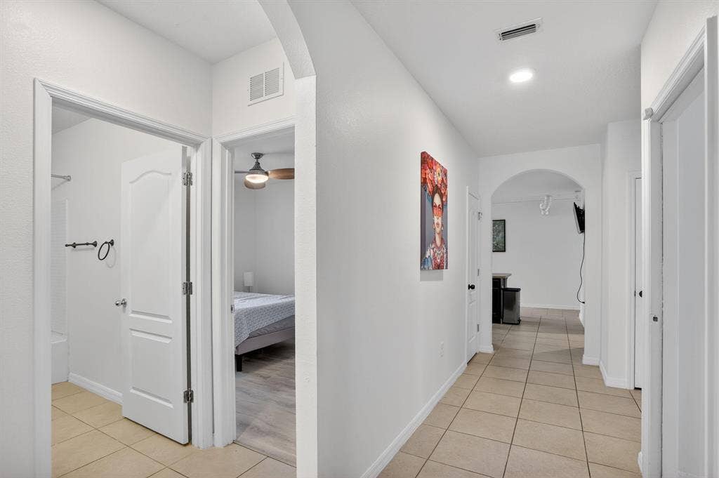 8 BR in Davenport