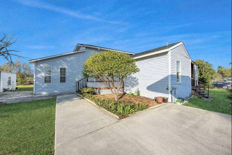 6 BR in Houston