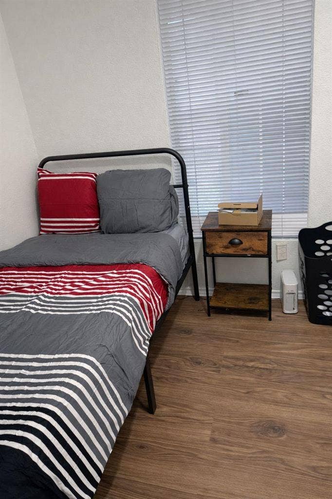 6 BR in Houston