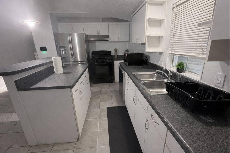 6 BR in Houston