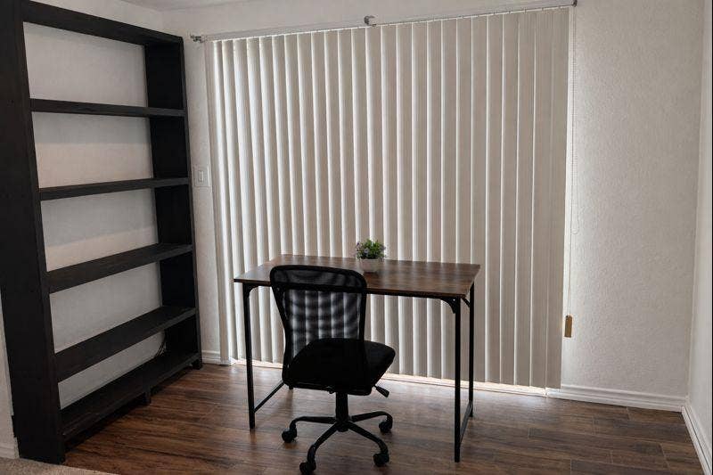 6 BR in Houston