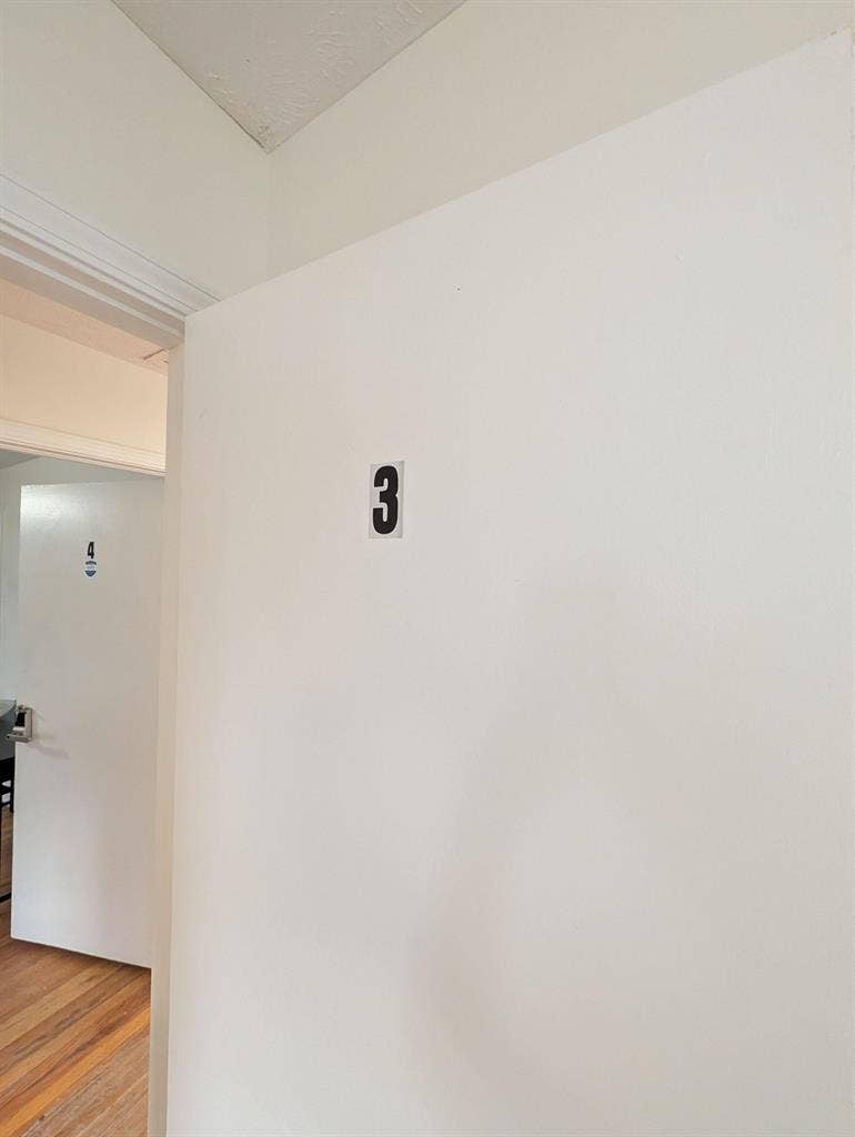 8 BR in Lawrenceville