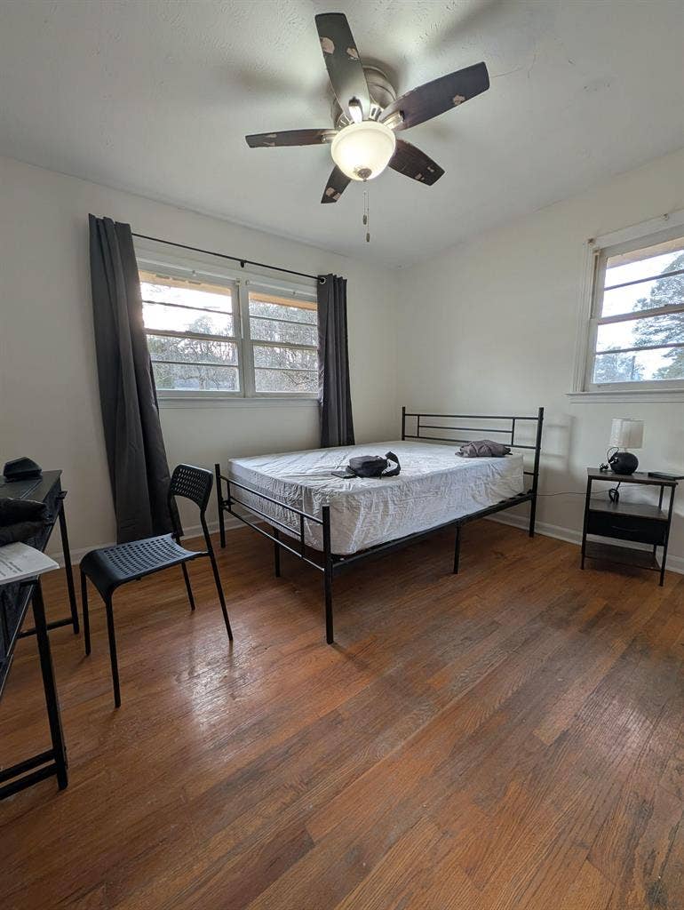 8 BR in Lawrenceville