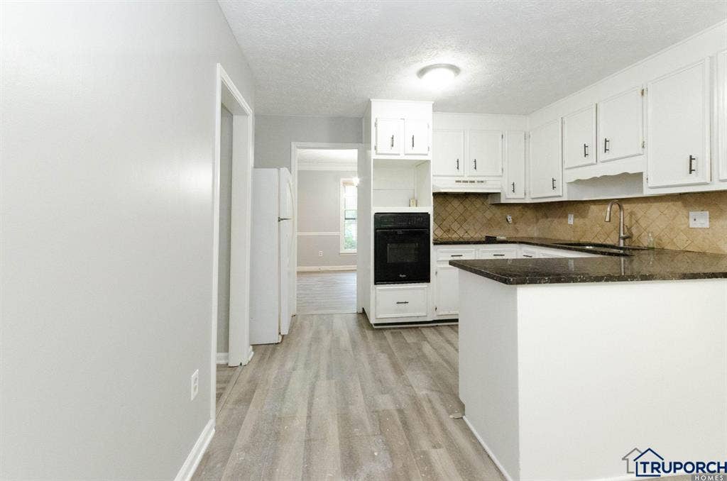 6 BR in Lilburn