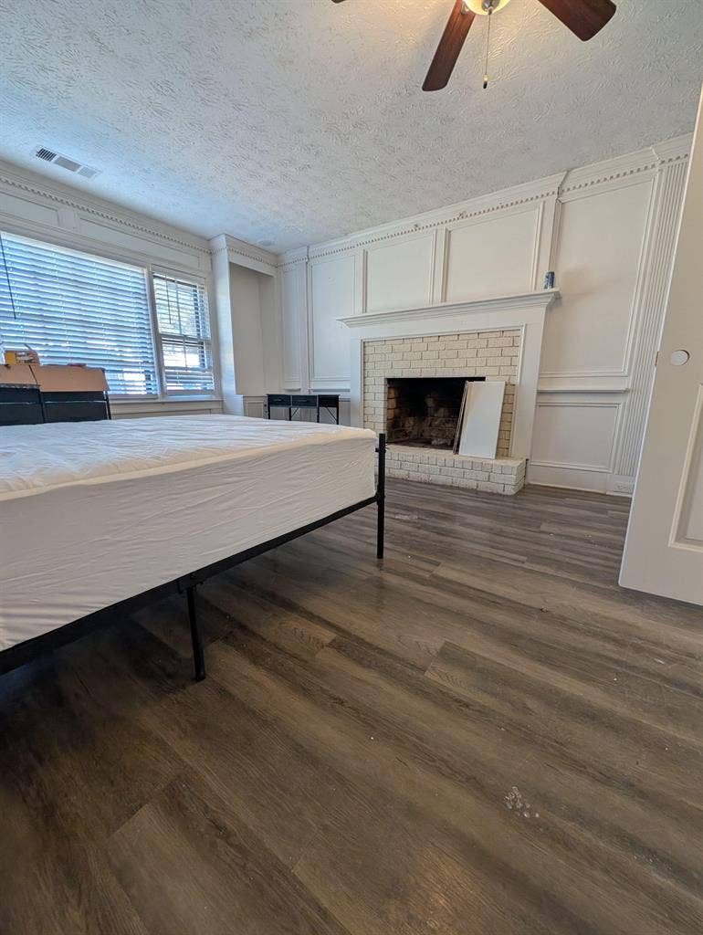 6 BR in Lilburn