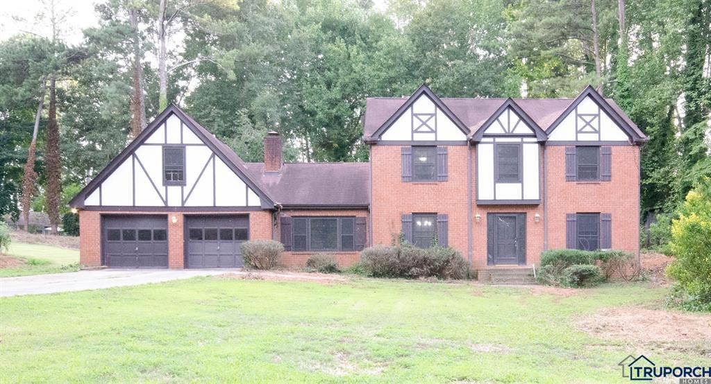 6 BR in Lilburn