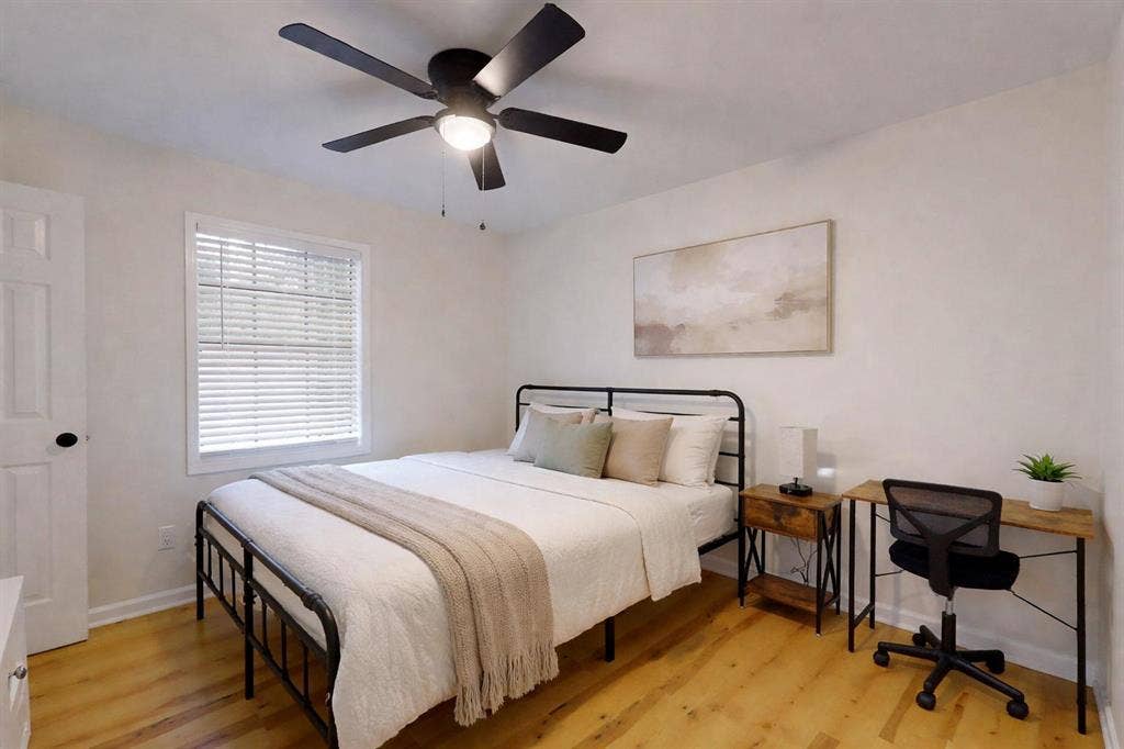 7 BR in Lawrenceville